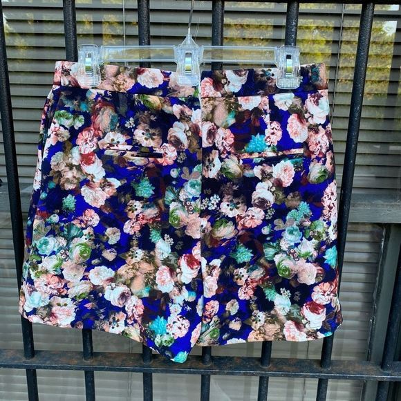Lavish Alice Floral Blue Multicolor Hidden Shorts Skirt Size 12 - Picture 6 of 10